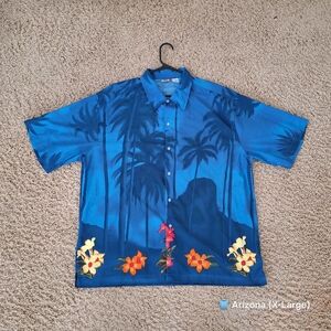 Arizona Jean Company Blue Hawaiian Shirt for Men